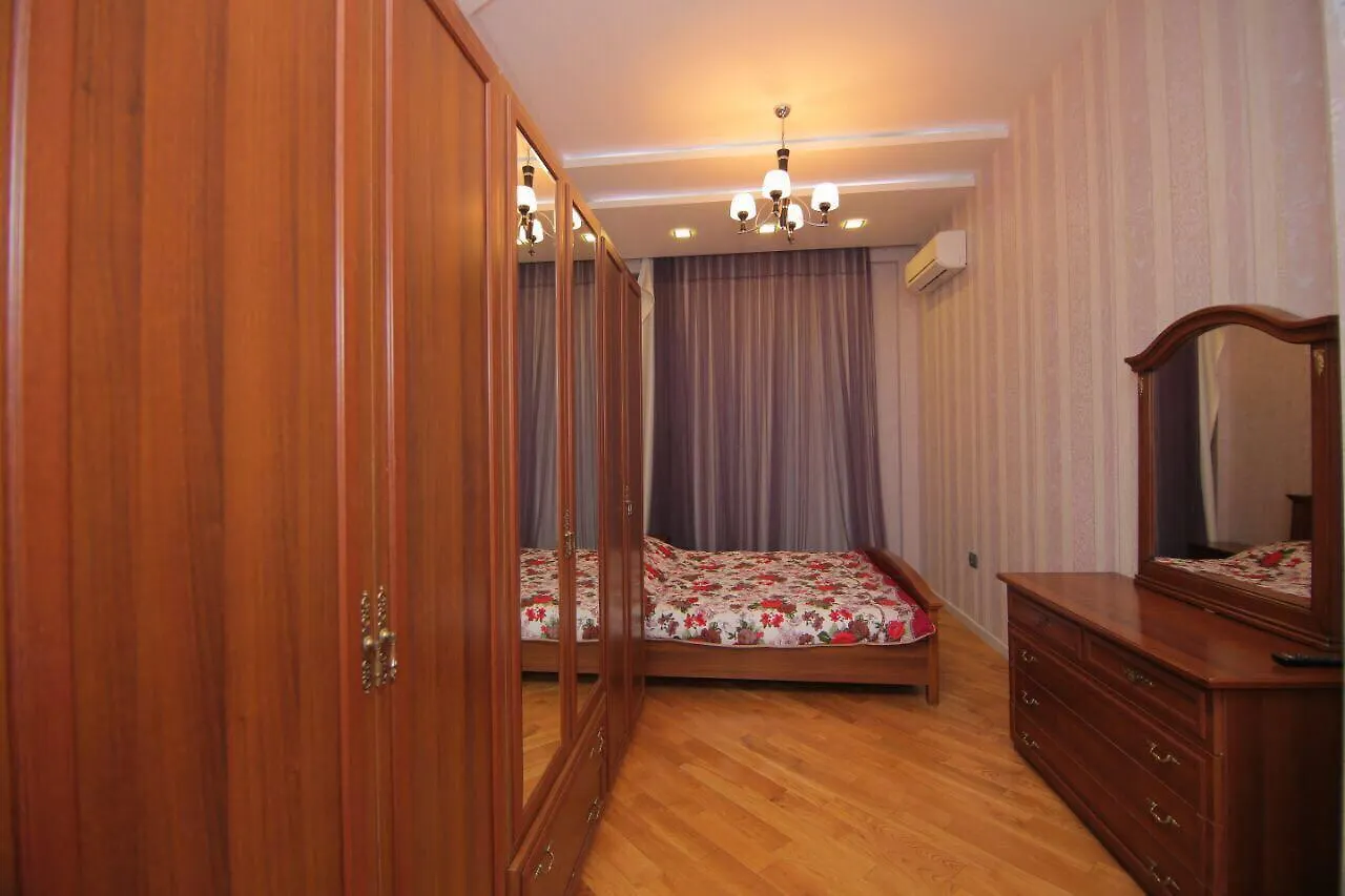 Uzeir Gadgibekova 25 Street Bulvar Baku 0*,