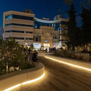 Otel Square, Bakü